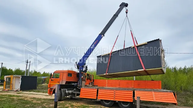 МД-300 · два модуля 2,4×5,4 и 2,4×6,6 м: выгрузка модуля манипулятором на участке